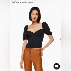 Aritzia Wilfred Novella short sleeve blouse